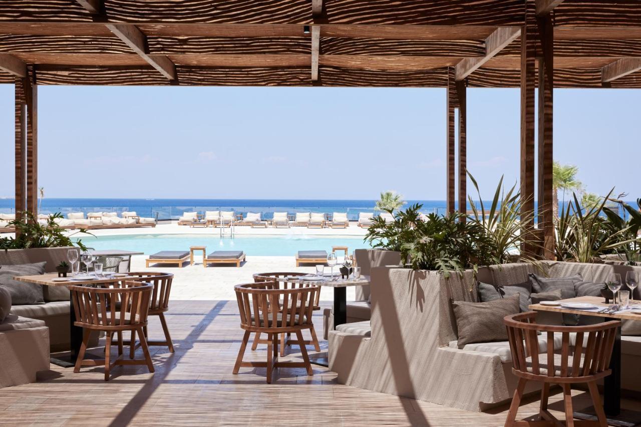 Elissa Adults-Only Lifestyle Beach Resort Kallithéa Exterior foto The restaurant at the Mykonos Villa